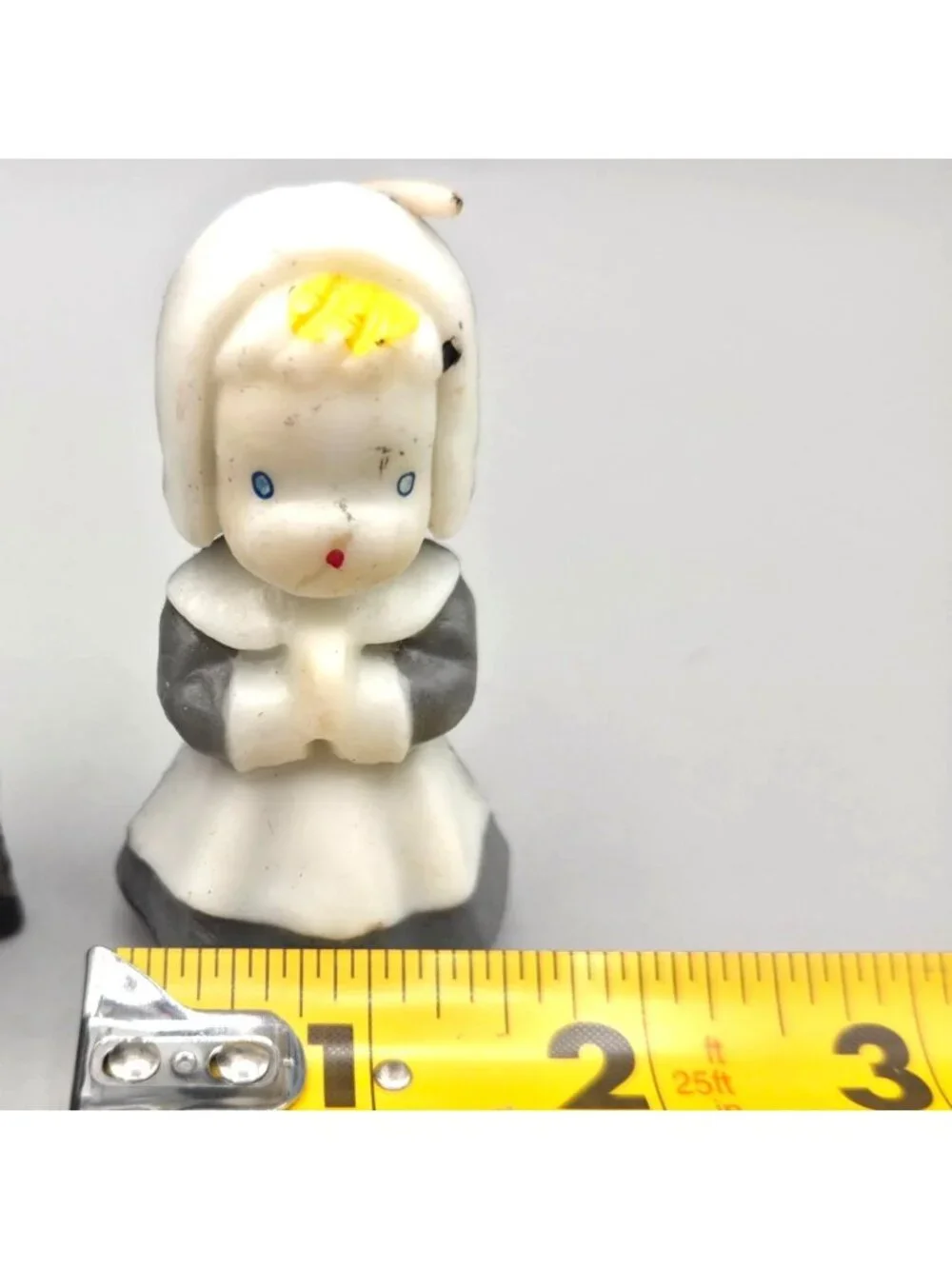Vintage Gurley Pilgrim Figure Candles Collectible Gray Hat Thanksgiving Set Of 2